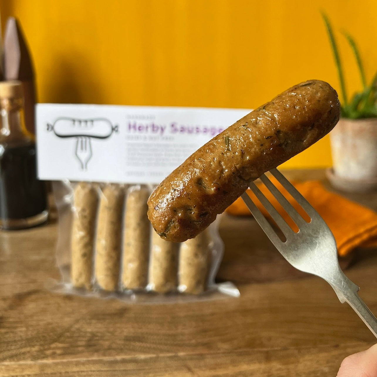 SEITAN HERBY "SAUSAGES" 250g